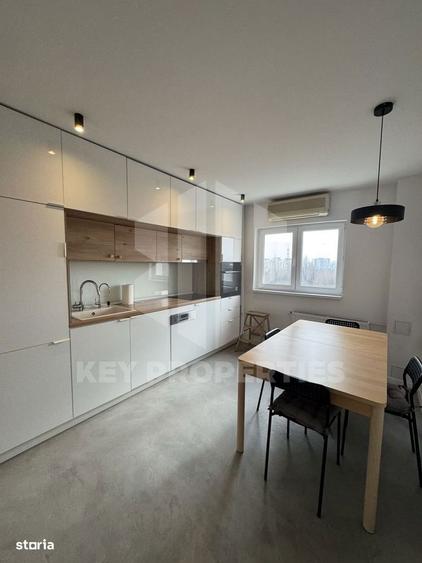 Apartament cu 3 camere, mobilat în Tineretului