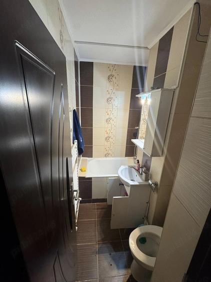 Apartament cu 2 camere semidecomandat în Mircea cel Bătrân