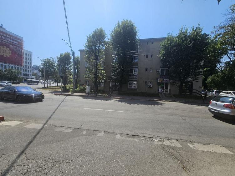 Apartament cu 2 camere semidecomandat în Ultracentral