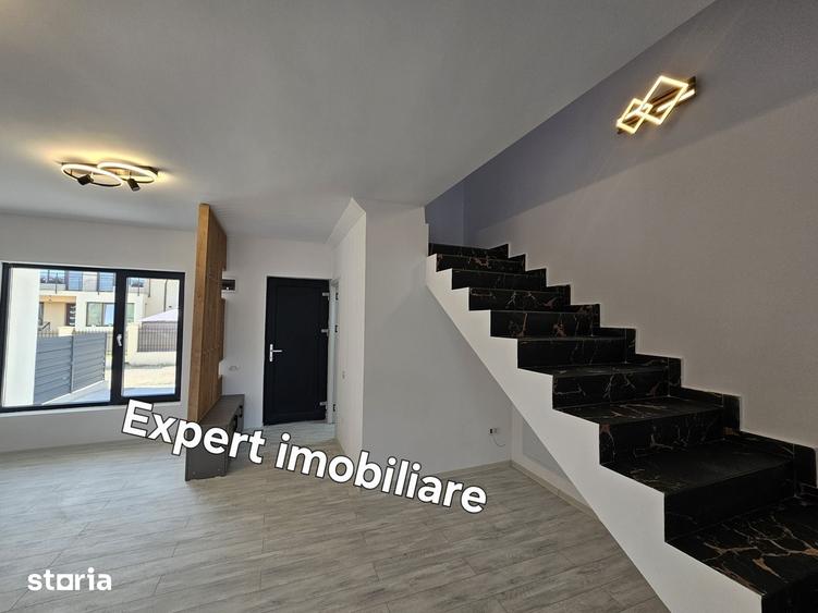 Casă cu 4 camere cu Teren 175 Mp în Moșoaia