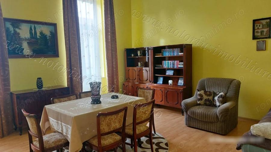 Casă cu 4 camere cu Teren 763 Mp în Central