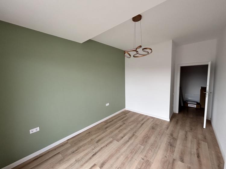 Apartament cu 3 camere semidecomandat, mobilat în Florești — fotografia 3
