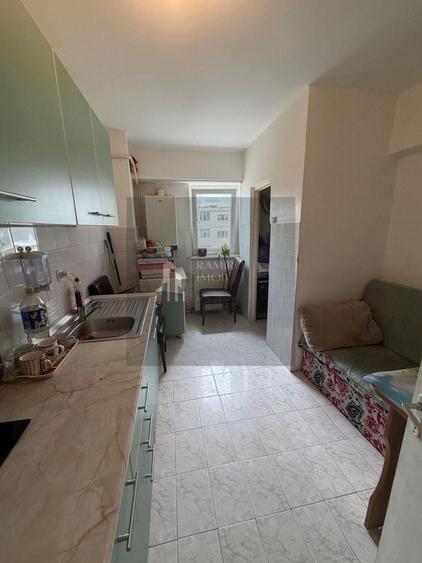 Apartament cu 3 camere decomandat, mobilat în Calarași 4