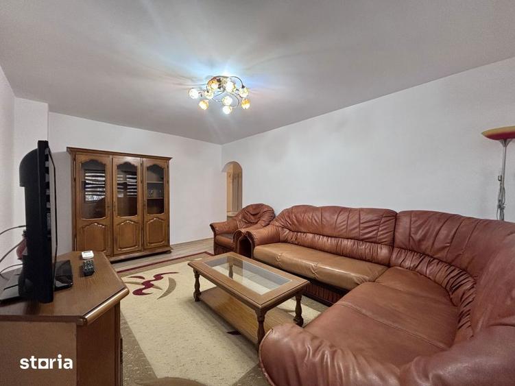 Apartament cu 3 camere, mobilat în Faleza Nord