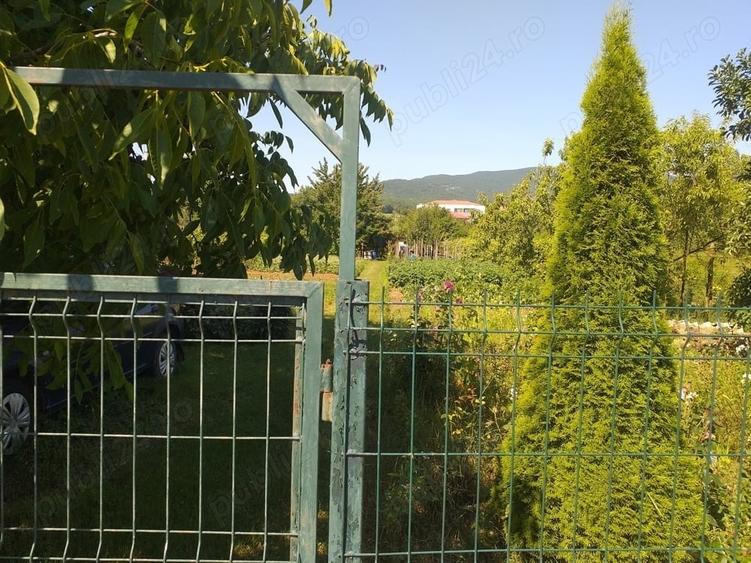 Teren de 1400 mp, în Micești