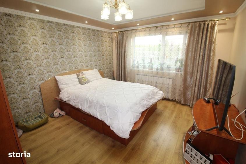 Casă cu 4 camere cu Teren 1413 Mp în Central