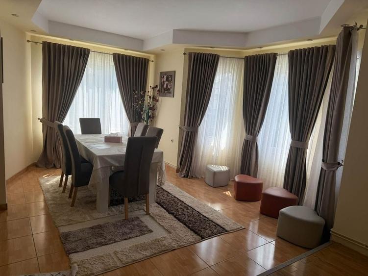 Casă cu 4 camere în Maieru