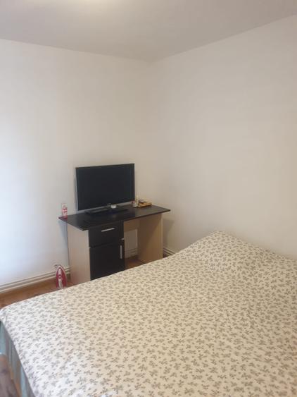 Apartament cu 3 camere nedecomandat în Central