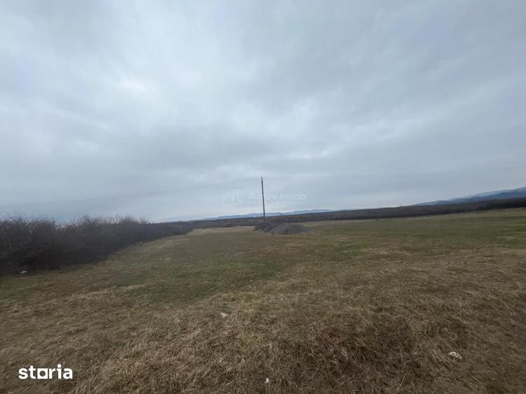 Teren de 16760 mp, în Central