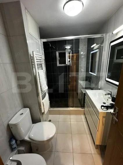 Apartament cu 3 camere decomandat, mobilat în 1 Mai