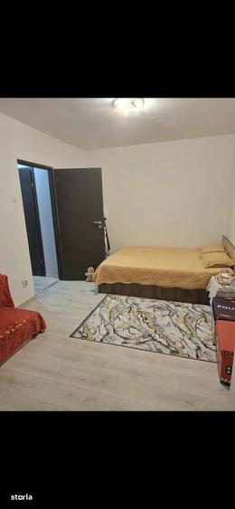 Apartament cu 2 camere semidecomandat, mobilat în Dămăroaia