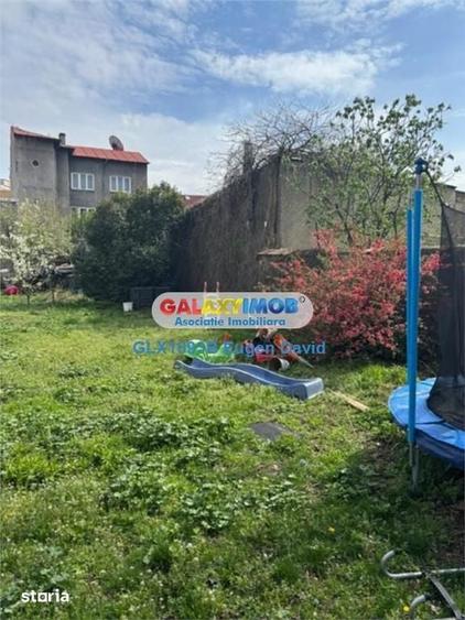 Teren de 900 mp, în Gara de Nord