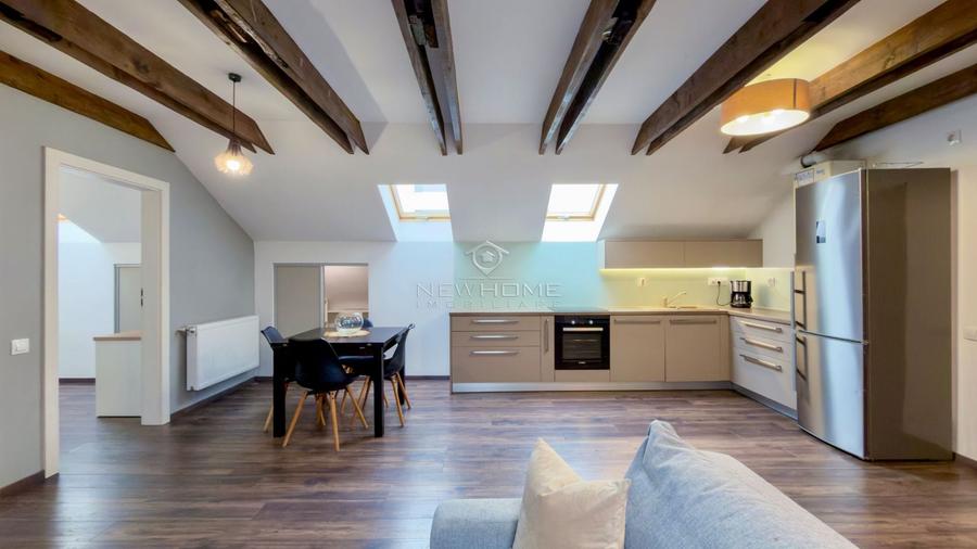 Apartament cu 3 camere semidecomandat, mobilat în Borhanci