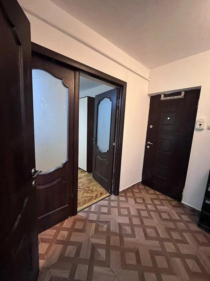 Garsonieră decomandată în Moara de foc