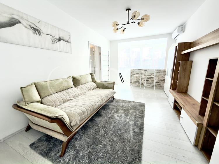 Apartament cu 3 camere semidecomandat, mobilat în Dorobanți