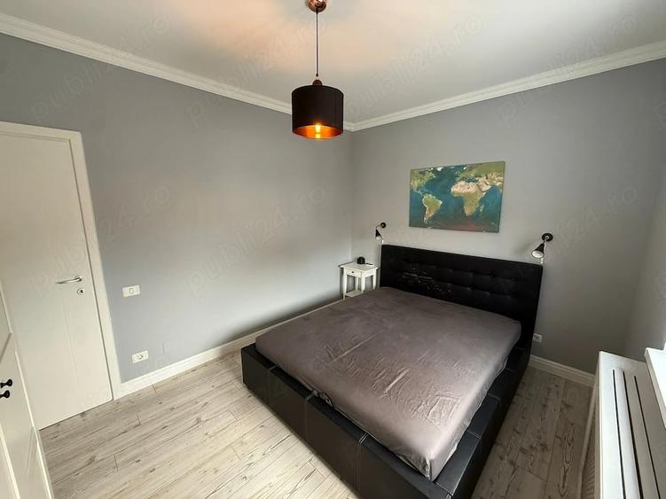 Apartament cu 3 camere semidecomandat în Central