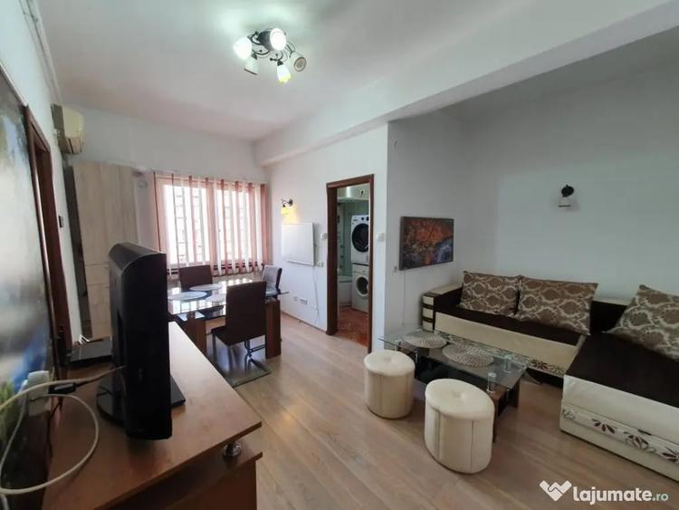 Apartament cu 2 camere semidecomandat în Universitate