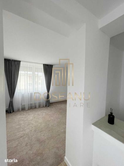 Apartament cu 4 camere decomandat în Central