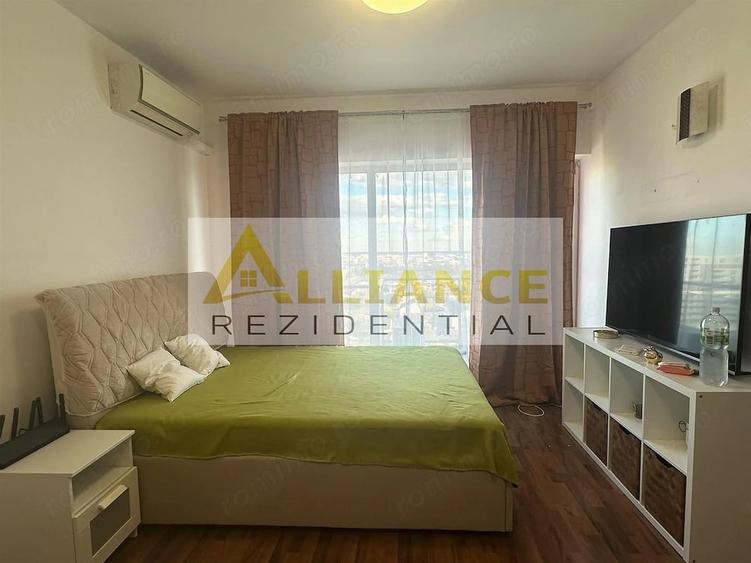 Garsonieră decomandată în Titan