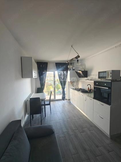 Vand garsoniera cu 2 camere