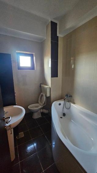 Apartament luminos cu spatiu urias de depozitare - 5
