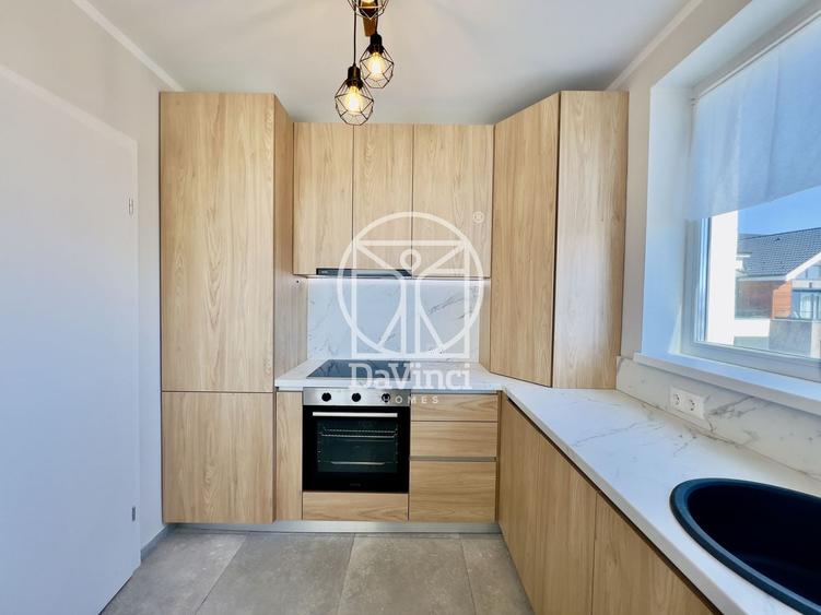 Apartament cu 3 camere semidecomandat, mobilat în Exterior Vest