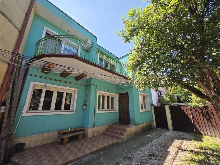 Casă cu 4 camere cu Teren 323 Mp în Central