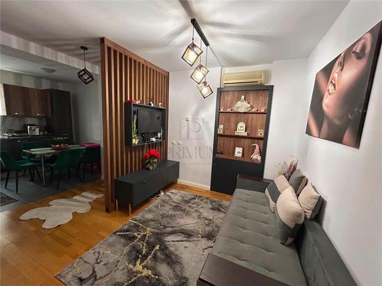 Apartament cu 3 camere decomandat, mobilat în Torontalului