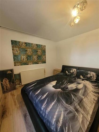 Casă individuală cu 5 camere cu Teren 314 Mp în Vest