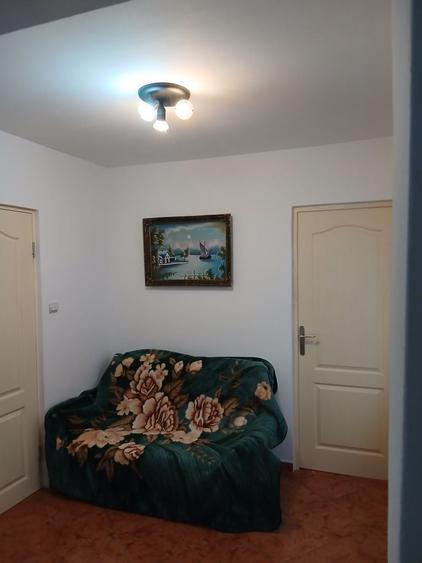 Apartament cu 2 camere decomandat în Exterior Vest