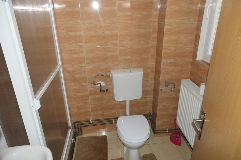 Garsonieră decomandată în Central