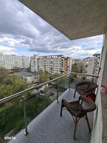 Apartament cu 2 camere decomandat în Berceni