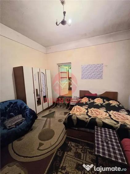 Casă cu 1 camere cu Canalizare în Central