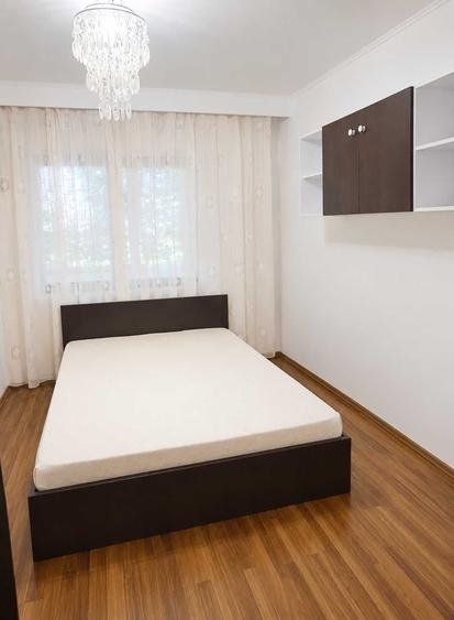Apartament cu 3 camere decomandat în Canta