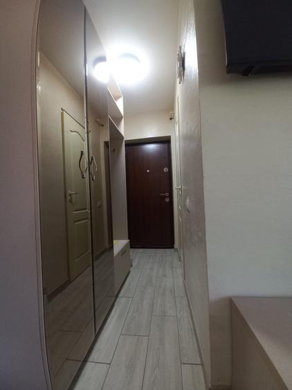 Apartament cu 2 camere semidecomandat, mobilat în Târgu Ocna