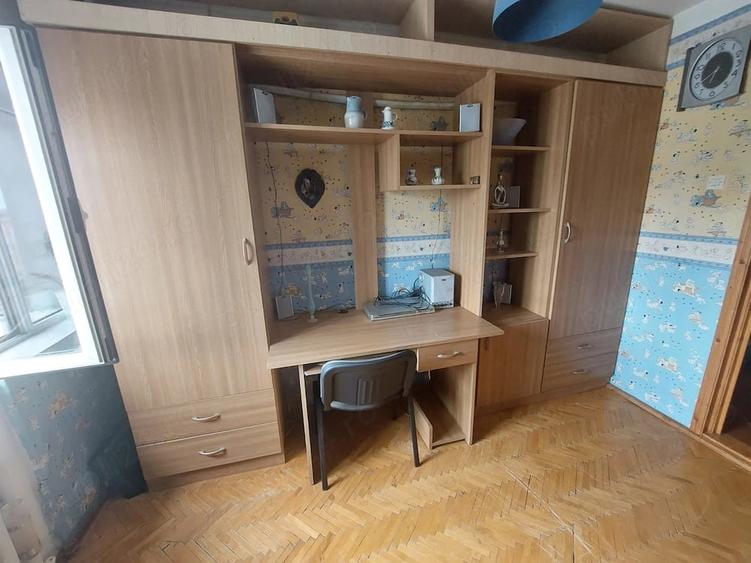 Apartament cu 4 camere decomandat în Păcurari