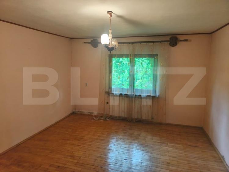 Casă individuală cu 8 camere cu Teren 1756 Mp în Câmpulung Moldovenesc