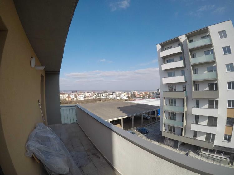 Apartament cu 2 camere semidecomandat în Calea Turzii