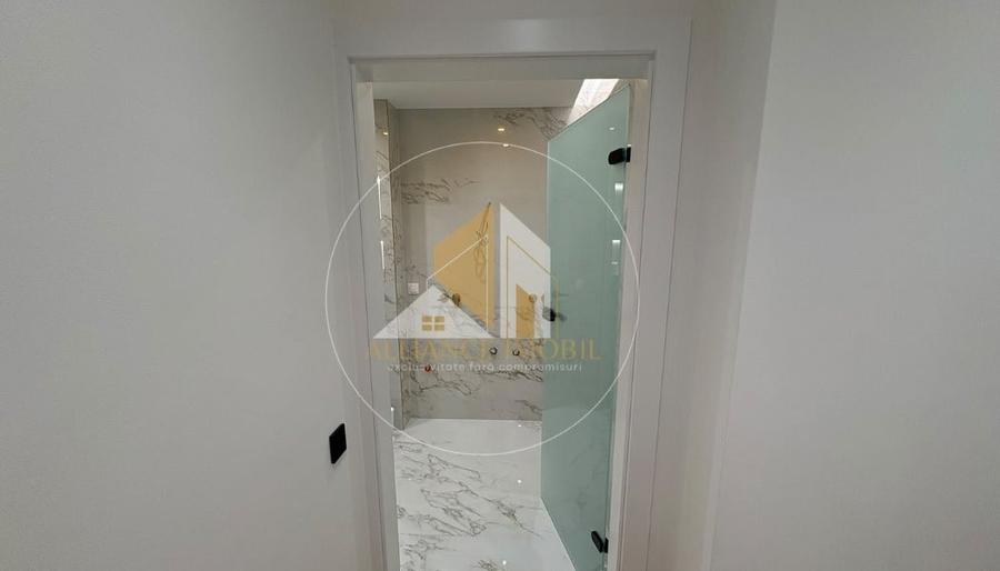 Apartament cu 4 camere decomandat, mobilat în Nord-Vest