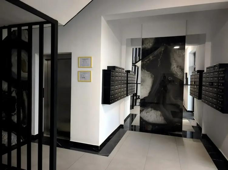 Apartament cu 2 camere decomandat în Theodor Pallady