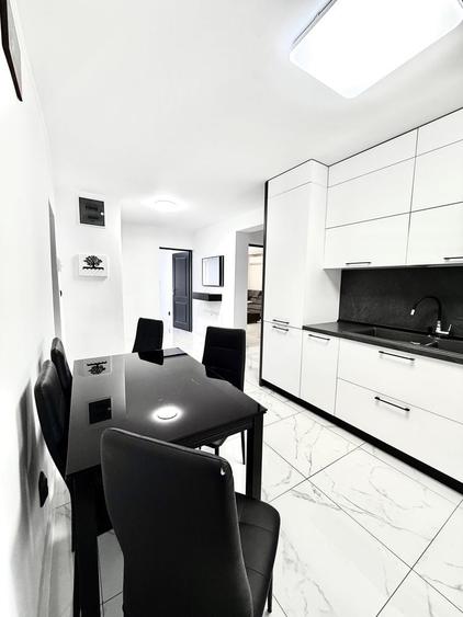 Apartament cu 3 camere în Petru Rareș