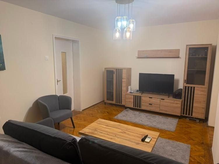 Apartament cu 2 camere semidecomandat în Dorobanți