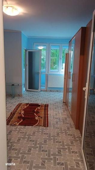 Garsonieră decomandată în Berceni