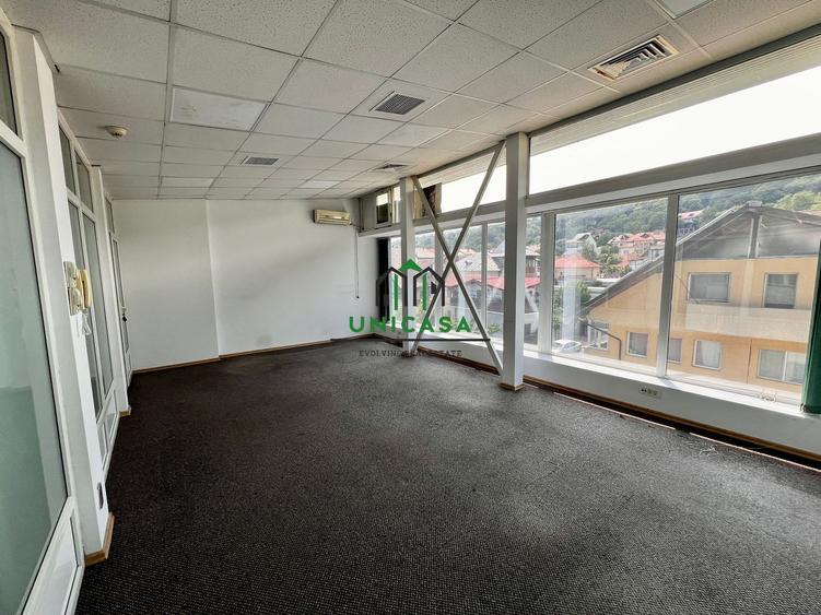 Spațiu comercial, de 30 mp, în Nord