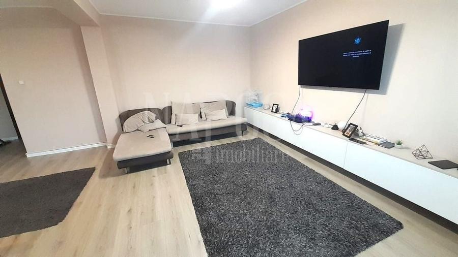 Apartament cu 3 camere decomandat în Rogerius