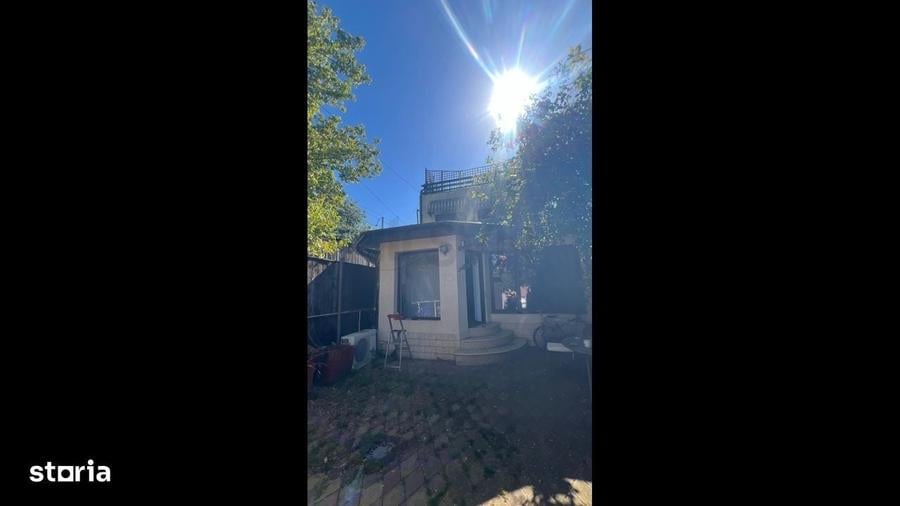 Casă cu 4 camere decomandat cu Teren 130 Mp în Central
