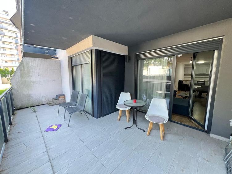Apartament cu 2 camere semidecomandat, mobilat în Sopor