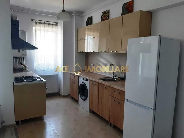 Apartament cu 2 camere decomandat, mobilat în Păcii