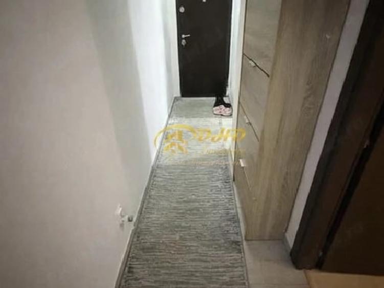 Apartament cu 2 camere decomandat în Valea Adâncă