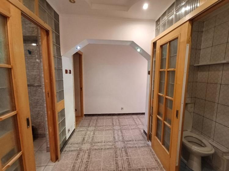Apartament cu 3 camere decomandat, mobilat în Păcurari